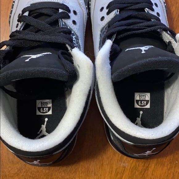 Air Jordan 3 Retro BG - Picture 7 of 9